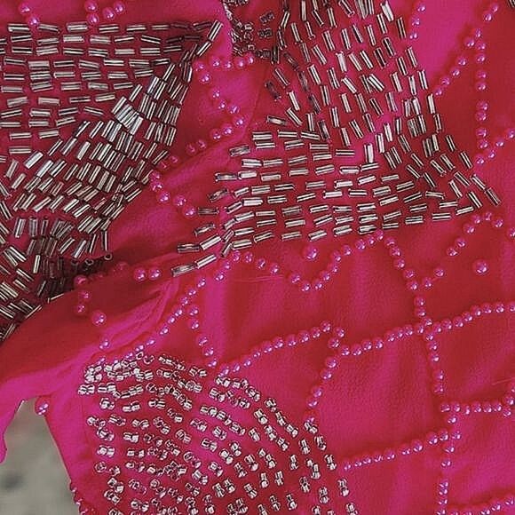 Vtg fuschia beaded silk half sleeve boat neck V back blouse - Picture 16 of 16